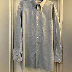 Gold Label Roundtree & Yorke Non-Iron Long Sleeve Button Down Shirt